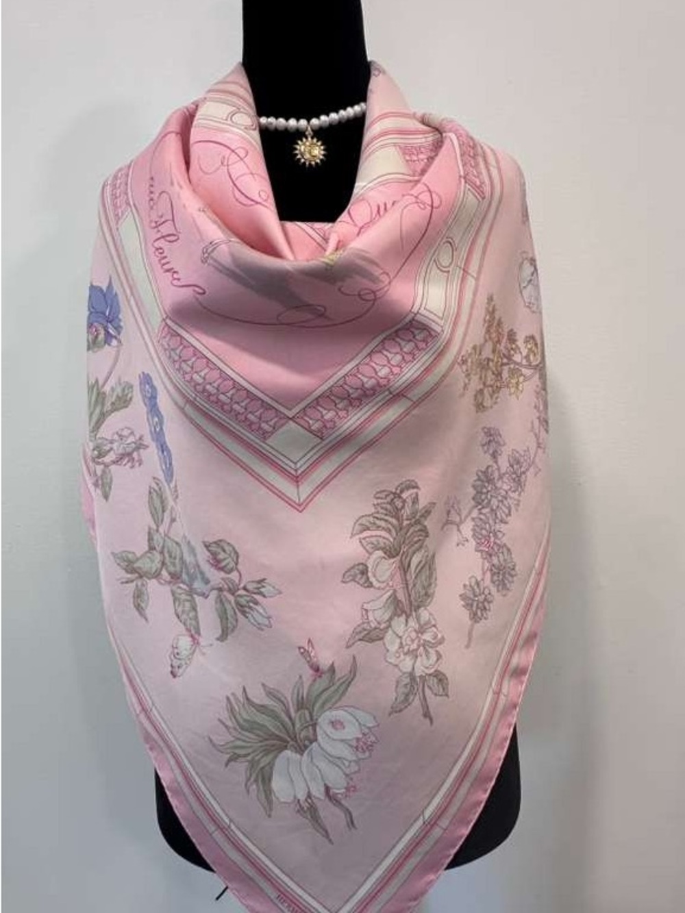 Hermes Silk Scarf Carré 90 Pink Floral Hand Rolled Made in France